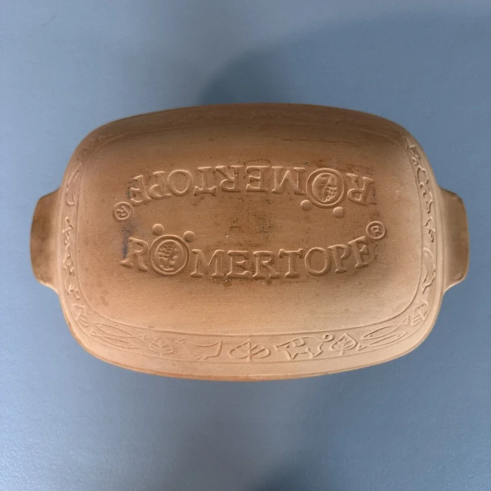 Romertopf 110 TerraCotta 10x7x6 Bread Clay Baker Roaster Dutch Oven Rico USA